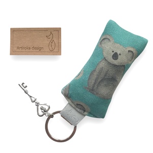 Koala mackó mintás kulcstartó, akár vintage kulcs medálall - Artiroka design, Táska & Tok, Kulcstartó & Táskadísz, Kulcstartó, Varrás, Ékszerkészítés, MESKA