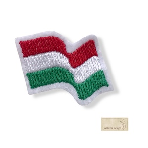 Kokárda - hímzett nemzeti színű, lobogó zászló kitűző - Artiroka design , Ékszer, Kitűző és Bross, Kitűző, Varrás, Hímzés, MESKA