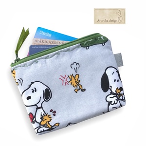 Snoopy a réten mintás irattartó pénztárca vagy tolltartó neszesszer, szemüvegtok - Artiroka design - táska & tok - pénztárca & más tok - kártyatartó & irattartó - Meska.hu