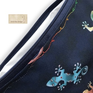 Gekko mintás vízálló neszesszer, uzsonna tasak - zipper bag  - Artiroka design - táska & tok - neszesszer - Meska.hu