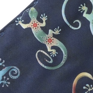 Színes GEKKO mintás papírzsebkendő tartó   - Artiroka design - táska & tok - pénztárca & más tok - zsebkendőtartó tok - Meska.hu