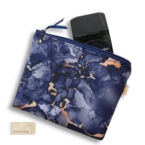 Sötétkék - aranybarna mintás VÍZÁLLÓ, nagyméretű neszesszer - Artiroka design - táska & tok - neszesszer - Meska.hu