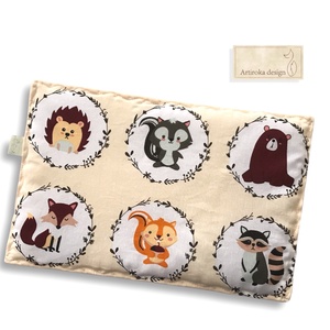 Erdei állatok mintás  pamut textil szundi-párna - Artiroka design - játék & sport - 3 éves kor alattiaknak - alvóka & rongyi - Meska.hu
