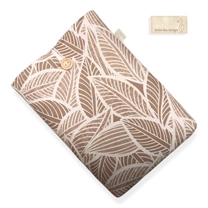 Bélelt KÖNYVTOK, bézs levelek mintával, gombos zárral  - Artiroka design - könyv & zene - könyvtok - Meska.hu