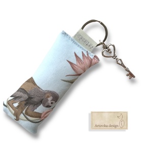 Kis majom mintás egyedi kulcstartó - Artiroka design, Táska & Tok, Kulcstartó & Táskadísz, Kulcstartó, Varrás, Ékszerkészítés, MESKA