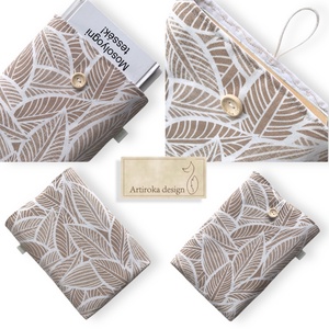 Bélelt KÖNYVTOK, bézs levelek mintával, gombos zárral  - Artiroka design - könyv & zene - könyvtok - Meska.hu