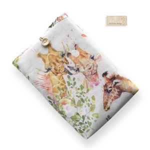 Bélelt KÖNYVTOK zsiráf család mintával, gombos zárral  - Artiroka design - könyv & zene - könyvtok - Meska.hu