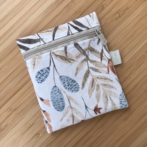 Egészségügyi betét tartó, őszi virágos rét mintával - Artiroka design - Meska.hu