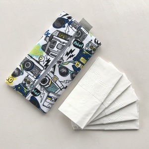 Retro fényképezőgép  mintás bélelt papírzsebkendő tartó - Artiroka design - táska & tok - pénztárca & más tok - zsebkendőtartó tok - Meska.hu