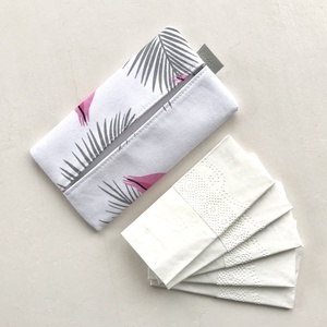 Retro fényképezőgép  mintás bélelt papírzsebkendő tartó - Artiroka design - táska & tok - pénztárca & más tok - zsebkendőtartó tok - Meska.hu