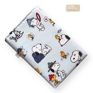Snoopy kutya és barátai mintás KÖNYVTOK  - Artiroka design - könyv & zene - könyvtok - Meska.hu