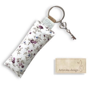 Virág mintás kulcstartó, akár vintage kulcs medállal-  Artiroka design , Táska & Tok, Kulcstartó & Táskadísz, Kulcstartó, Varrás, Ékszerkészítés, MESKA