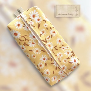 Margaréta virág mintás bélelt papírzsebkendő tartó - Artiroka design - táska & tok - pénztárca & más tok - zsebkendőtartó tok - Meska.hu