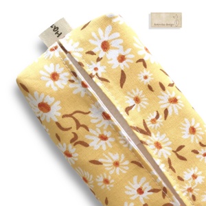 Margaréta virág mintás bélelt papírzsebkendő tartó - Artiroka design - Meska.hu