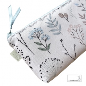 Mezei virág mintás pasztell színű tolltartó neszesszer, szemüvegtokvagy mobiltok - Artiroka design, Táska & Tok, Neszesszer, Varrás, Hímzés, MESKA
