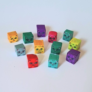 12db  hipercuki mini cicusok 1cm kocka cukiságok  - Meska.hu