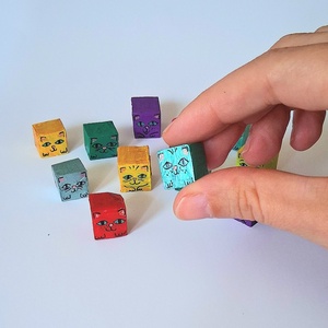 12db  hipercuki mini cicusok 1cm kocka cukiságok  - játék & sport - táblajáték és kártyajáték - társasjátékok - Meska.hu