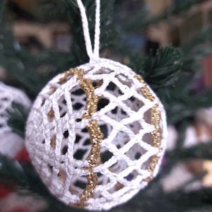 Horgolt karácsonyfa díszek - karácsony - karácsonyi lakásdekoráció - karácsonyfadíszek - Meska.hu
