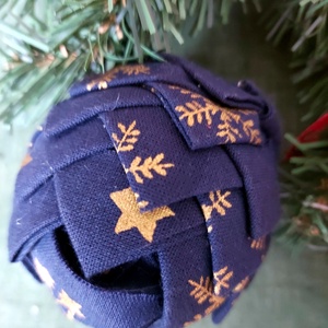 Textil karácsonyfa díszek - karácsony - karácsonyi lakásdekoráció - karácsonyfadíszek - Meska.hu