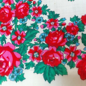 Rojtozott szélű színes  népi kasmír kendő - ruha & divat - sál, sapka, kendő - vállkendő - Meska.hu Rojtozott szélű színes  népi kasmír kendő - ruha & divat - sál, sapka, kendő - vállkendő - Meska.hu