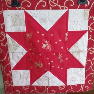 Patchwork terítő, piros csillag , Otthon & Életmód, Dekoráció, Asztal és polc dekoráció, Asztaldísz, Patchwork, foltvarrás, MESKA