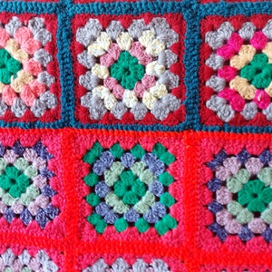 Horgolt ágytakaró, granny mintás - otthon & életmód - lakástextil - ágytakaró - Meska.hu