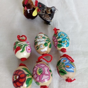 Festett húsvéti tyúktojás, kalocsai mintával, Ünnepi díszek, dekorációk, Húsvéti díszek és dekorációk, Húsvéti tojás, hímestojás, Festett tárgyak, MESKA