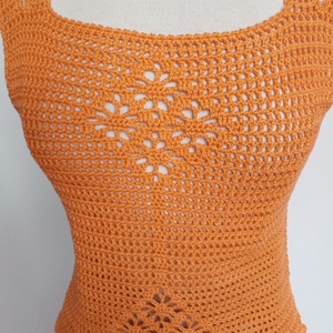 Horgolt top, vállpántos - ruha & divat - női ruha - blúz - Meska.hu