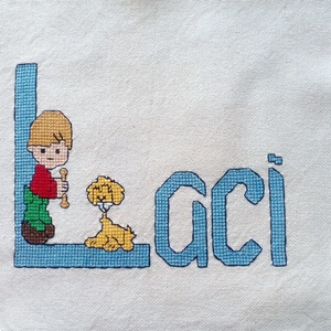 Keresztszemes hímzéssel készült névfelirat, keret nélkül - Meska.hu