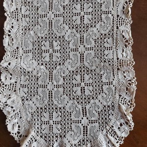 Horgolt  ovális antik  terítő, Otthon & Életmód, Lakástextil, Abrosz, terítő, Asztalközép terítő, Horgolás, MESKA