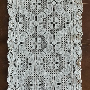 Horgolt  ovális antik  terítő - otthon & életmód - lakástextil - abrosz, terítő - asztalközép terítő - Meska.hu