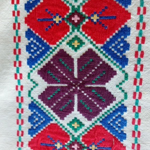 Szőttes dísztörölköző rojtozással - otthon & életmód - fürdőszoba - törölköző - Meska.hu