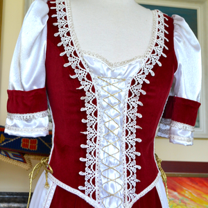 Női hagyományőrző stílusú ruha - Meska.hu