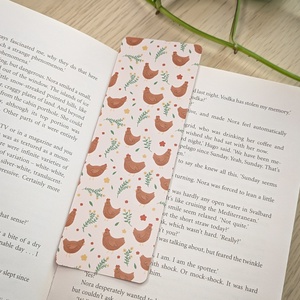 Tyúk mintás könyvjelző - Cottagecore ajándék könyvrajongóknak - Meska.hu