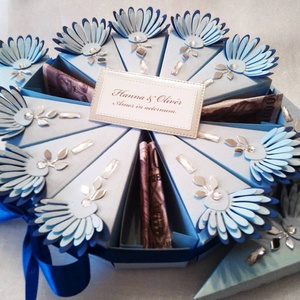 Blueflower papírtorta díszdoboz 12 szeletes, Otthon & Életmód, Papír, írószer, Ajándékozás kellékei, Papírtorta, Mindenmás, Papírművészet, MESKA