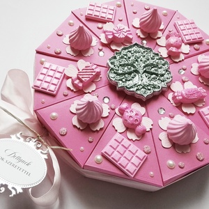 Rózsaszín papírtorta egy gyönyörű ezüst életfa faliképpel vagy hűtőmágnessel - otthon & életmód - papír, írószer - ajándékozás kellékei - papírtorta - Meska.hu