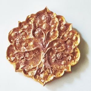 12 szeletes papírtorta egy gyönyörű arany életfa faliképpel vagy hűtőmágnessel - otthon & életmód - papír, írószer - ajándékozás kellékei - papírtorta - Meska.hu