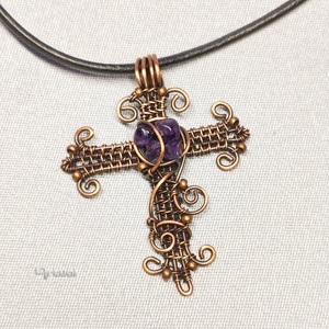 Asszimetrikus kereszt vörösrézréz medál ametiszt ásványokkal, Ékszer, Nyaklánc, Medálos nyaklánc, Ékszerkészítés, Fémmegmunkálás, MESKA