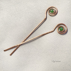 Minimalista hajtű szett zöld aventurin gyöngyökkel  - ruha & divat - hajdísz & hajcsat - hajcsat & hajtű - Meska.hu