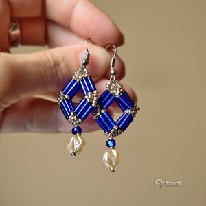 Filigrán geometrikus fülbevaló szalma-, és kásagyöngyökkel több színben - Meska.hu