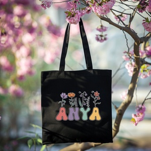 Virágos 'ANYA' Feliratos Vászon Táska Anyák Napjára - Személyre szabható - Választhatsz Fekete vagy Natúr Színt - táska & tok - bevásárlás & shopper táska - shopper, textiltáska, szatyor - Meska.hu