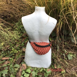 Eszterlánc Övtáska - táska & tok - övtáska - Meska.hu