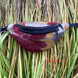 Virágzó szürkeség Övtáska - Meska.hu