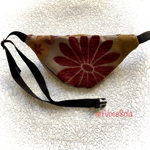 Virágzó szürkeség Övtáska - táska & tok - övtáska - Meska.hu