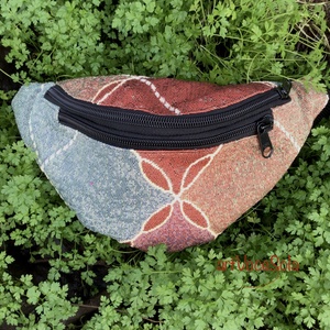 Virágszirom  Övtáska, Táska & Tok, Övtáska, Varrás, MESKA