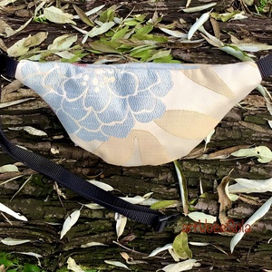 Csipkerózsa Övtáska - táska & tok - övtáska - Meska.hu