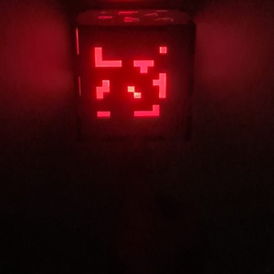 Minecraft Red Stone lámpa (12x12 cm), Otthon & Lakás, Lámpa, Hangulatlámpa, Famegmunkálás, Gravírozás, pirográfia, MESKA