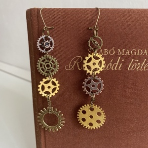 Steampunk fülbevaló, lógós - Meska.hu
