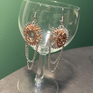 Steampunk fülbevaló, láncos, ezüst-rózsa - ékszer - fülbevaló - lógó fülbevaló - Meska.hu