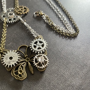 Pillangó nyaklánc, steampunk, ezüst-réz színű - Meska.hu